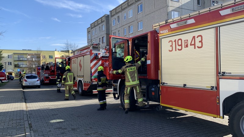 Cztery zastępy straży na Cegielskiego